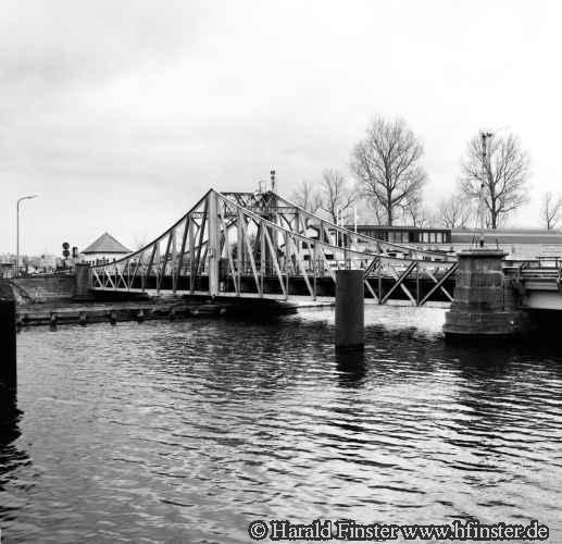 BrueggeBridge01
