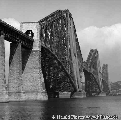 ForthBridge01