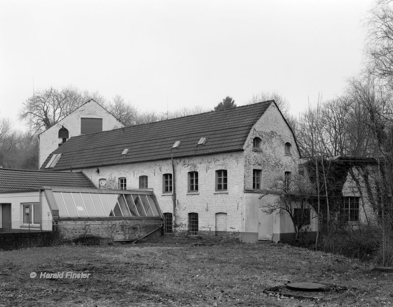 Schurzelter Mühle / Fußgänger dyeing plant