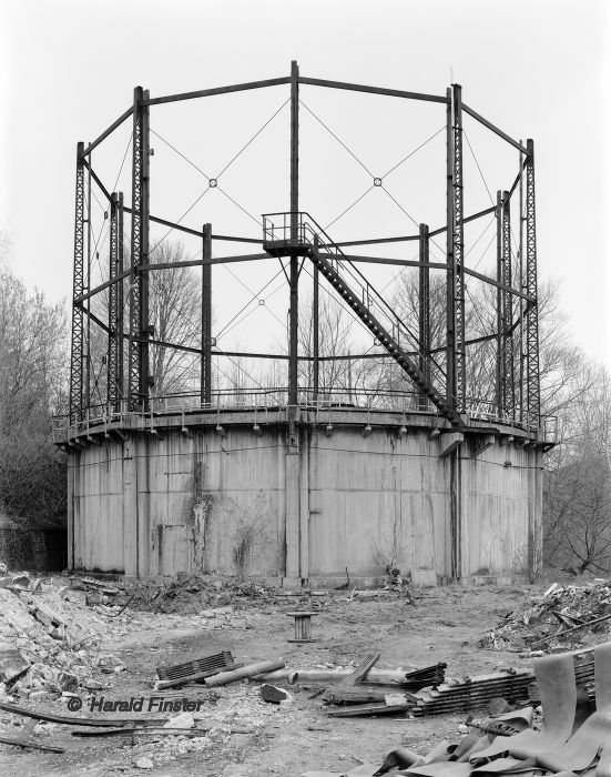 gas holder