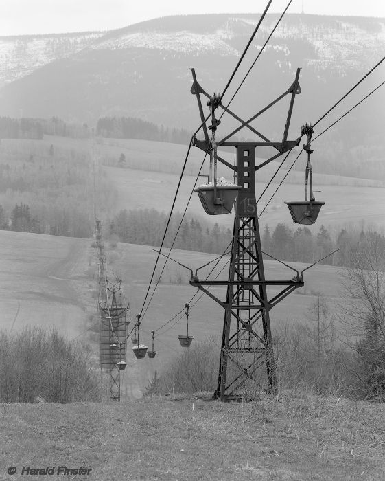 Zementwerk Krkonošské vápenky Kuncice: Materialseilbahn