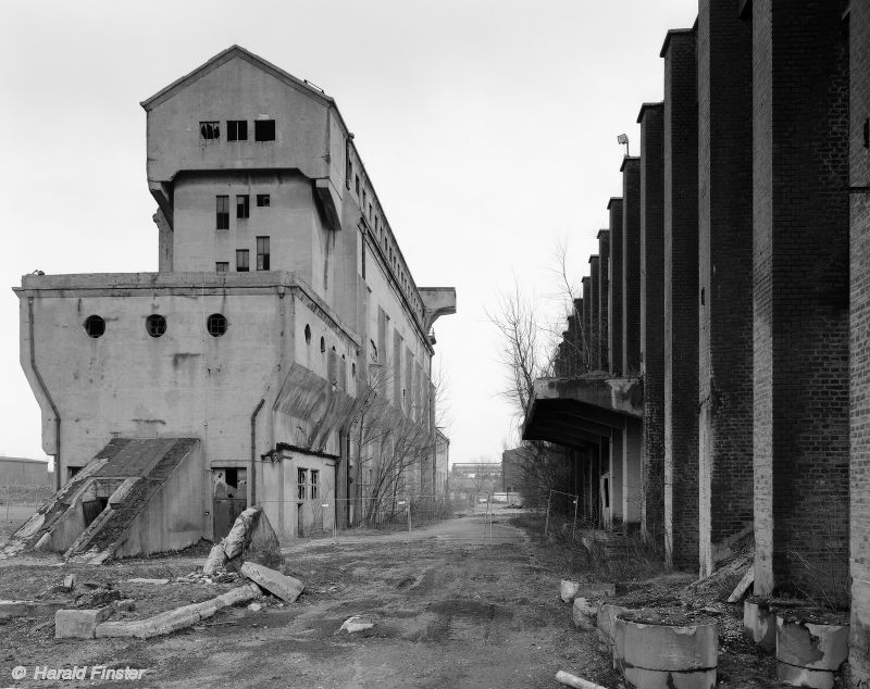 coking plant: coal silo