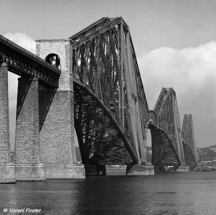 Eisenbahnbrücke über den Firth of Forth ('Forth Bridge')