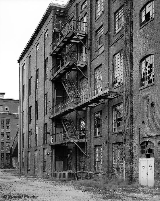 briquette press houses