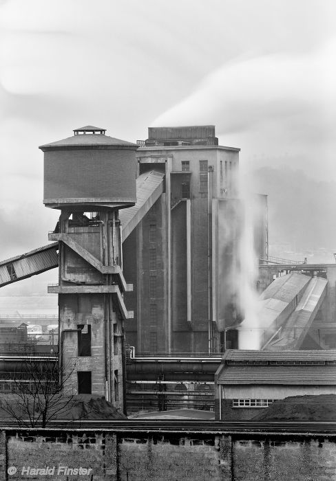 coke plant "Italiana Coke": water tower