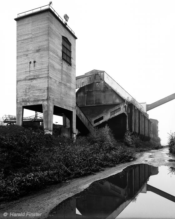 raw coal silo