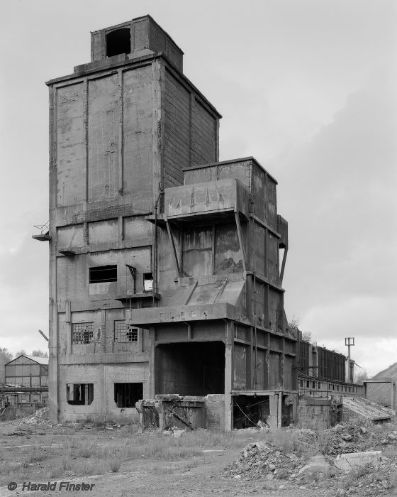 coal- and quenching-tower